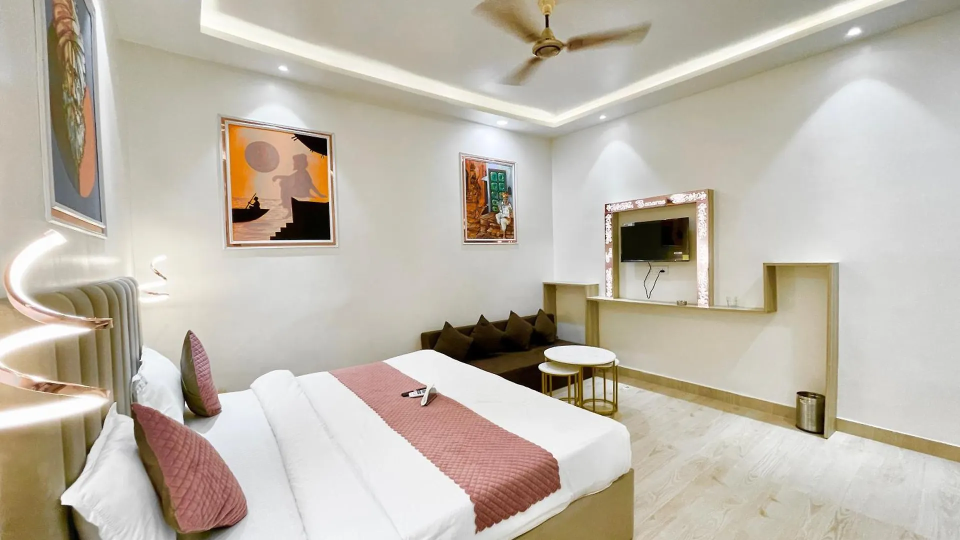 Hotel The Banaras Stay ! Varanasi होटल द बनारस स्टे, பனாரஸ் தங்கும் ஹோட்டல்F, Air-Conditioned Hotel With Off Site Parking Availability, Near Kashi Vishwanath Temple, And Ganga Ghat